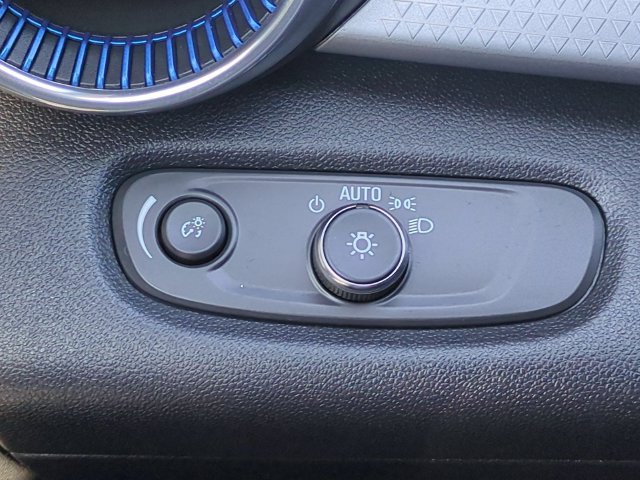Used 2024 Chevrolet Trax LT FWD image 23