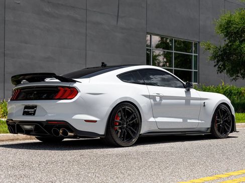 Used 2022 Ford Mustang Shelby GT500 w/ Technology Package RWD image 11
