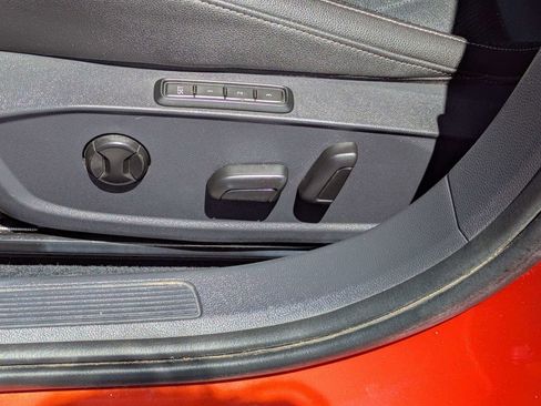 Used 2020 Volkswagen Jetta SEL Premium FWD image 19