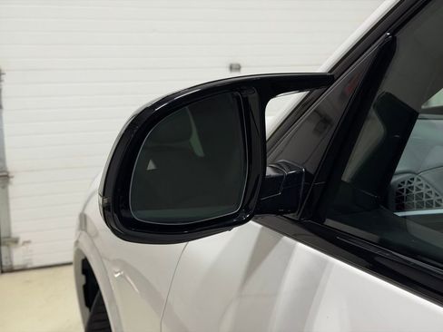 Used 2024 BMW X5 M60i image 15