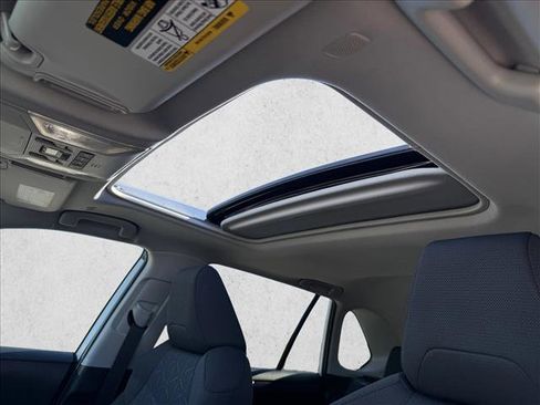 Used 2025 Toyota RAV4 XLE image 22