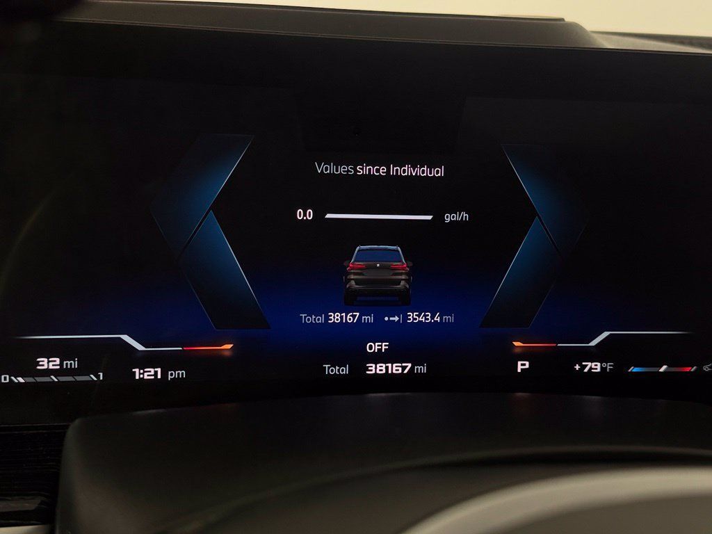 Used 2025 BMW X5 M60i AWD/4WD image 17