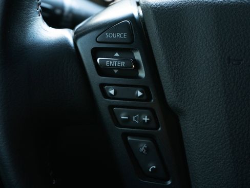 Used 2023 Nissan Titan PRO-4X w/ Pro-4x Convenience Package image 22