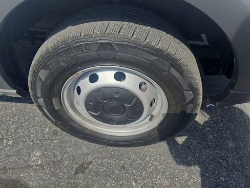 Used 2016 Ford Transit 250 Base image 28