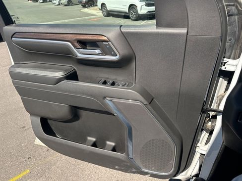 Used 2024 Chevrolet Silverado 1500 LT Trail Boss w/ Protection Package image 20