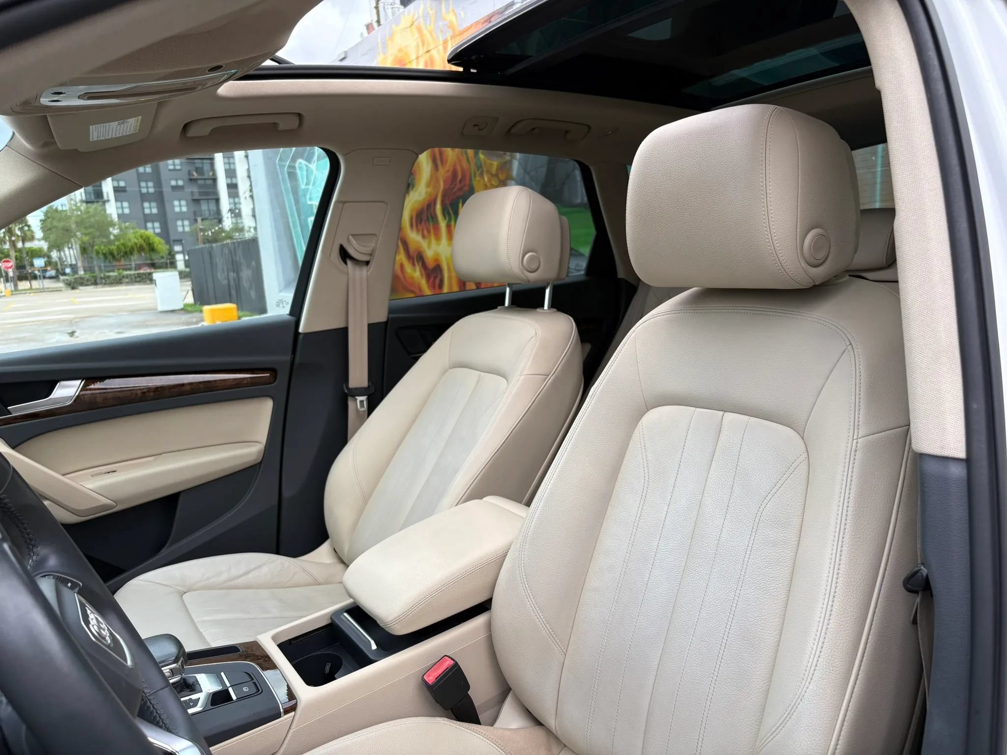 Used 2018 Audi Q5 2.0T Premium Plus w/ Premium Plus Package AWD/4WD image 14