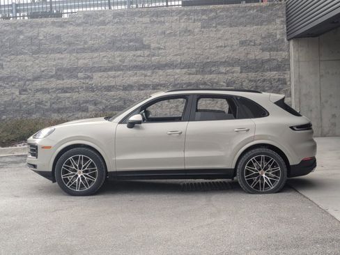 New 2026 Porsche Cayenne image 2