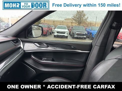 Used 2022 Jeep Grand Cherokee Trailhawk w/ Luxury Tech Group III image 25