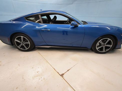 Used 2024 Ford Mustang Coupe image 33