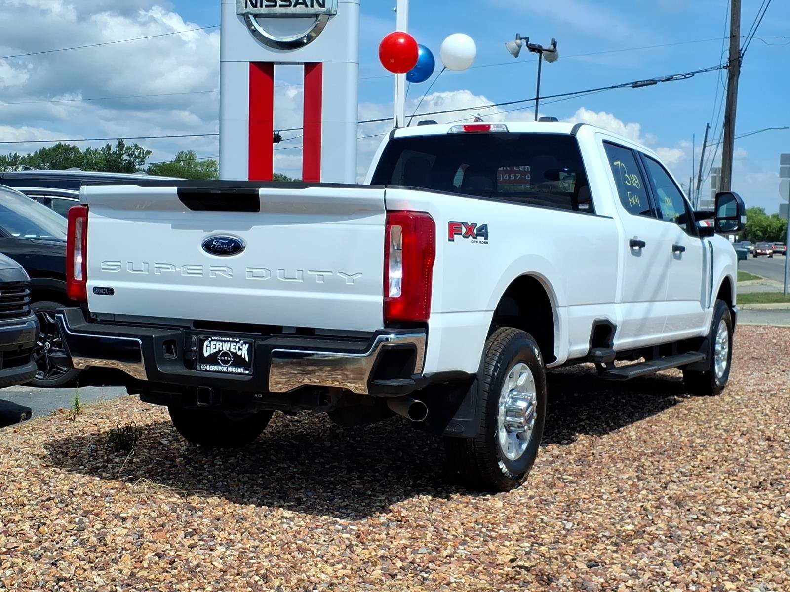 Used 2024 Ford F250 XLT w/ FX4 Off-Road Package AWD/4WD image 4