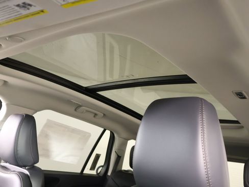 New 2026 Lincoln Aviator AWD w/ Jet Appearance Package image 16