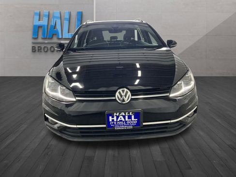 Certified 2019 Volkswagen Golf SE image 9