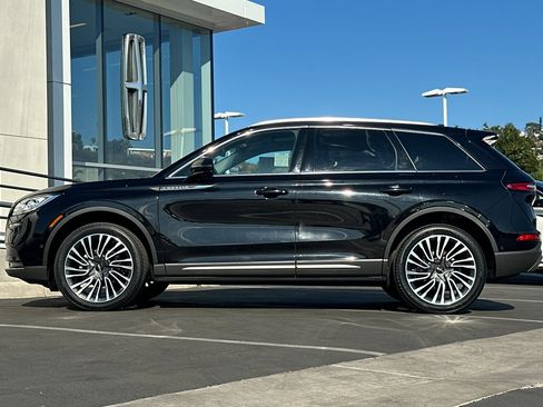 Used 2022 Lincoln Corsair Reserve w/ Equipment Group 201A image 6