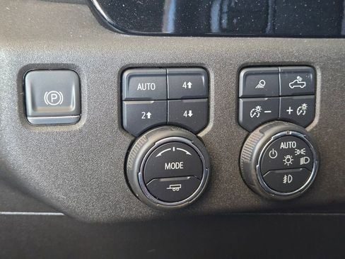Used 2024 Chevrolet Silverado 2500 LTZ AWD/4WD image 39