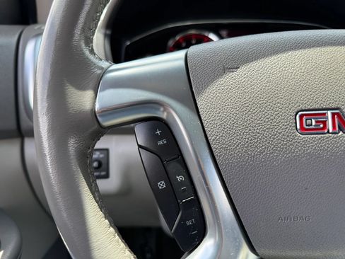 Used 2016 GMC Acadia SLE FWD image 27