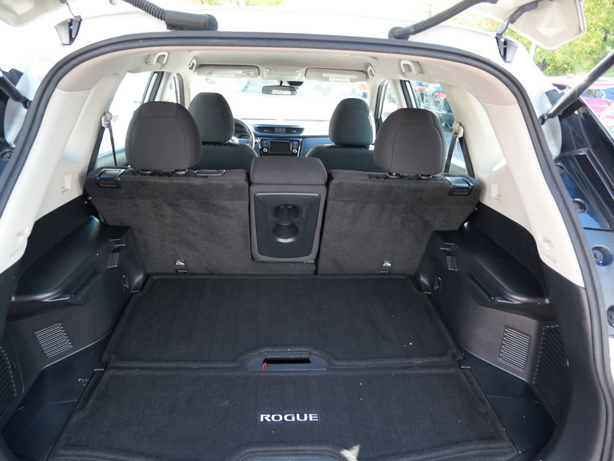 Used 2019 Nissan Rogue S AWD/4WD image 21