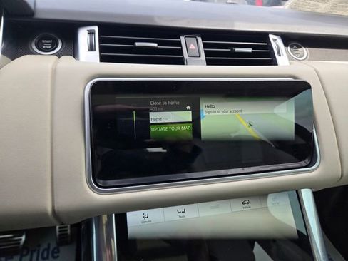 Used 2019 Land Rover Range Rover Sport Supercharged AWD/4WD image 9