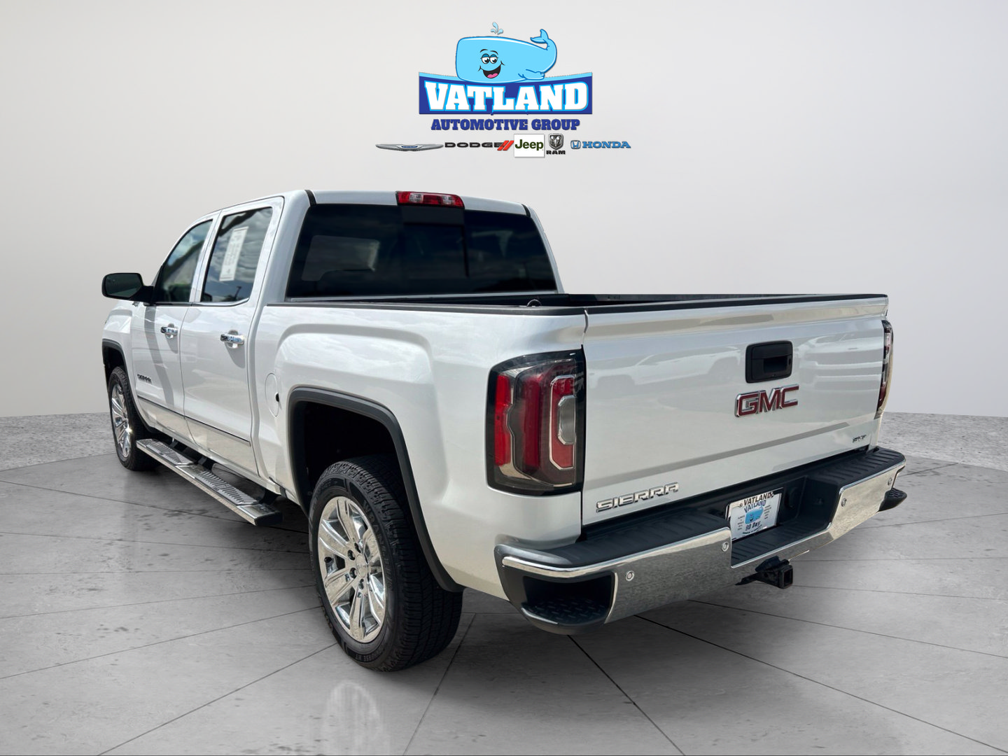 Used 2018 GMC Sierra 1500 SLT AWD/4WD image 3