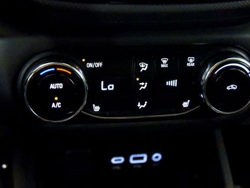Used 2023 Chevrolet TrailBlazer LT w/ Convenience Package AWD/4WD image 22