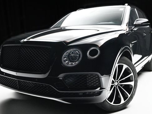 Used 2019 Bentley Bentayga AWD/4WD image 27
