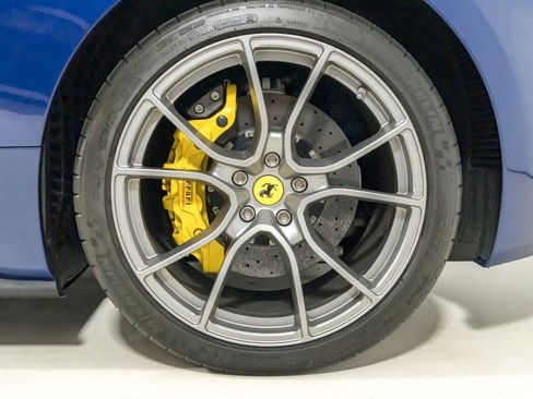 Used 2019 Ferrari 488 Spider image 23