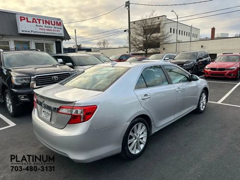 Used 2012 Toyota Camry XLE image 4