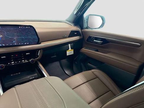 New 2026 Chevrolet Suburban High Country w/ Sun And Tow Package image 25