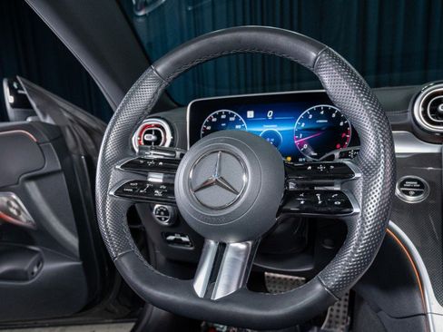 Used 2025 Mercedes-Benz CLE 300 4MATIC Cabriolet image 20