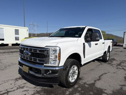 Used 2025 Ford F250 XLT w/ FX4 Off-Road Package