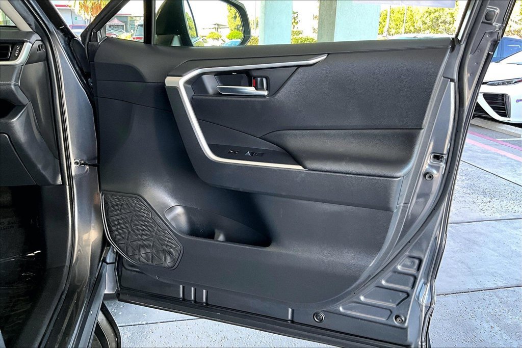 Used 2023 Toyota RAV4 XLE w/ Convenience Package AWD/4WD image 28