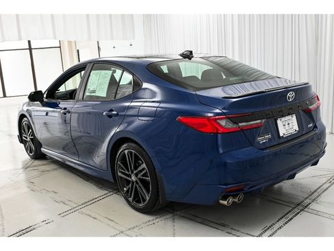 Used 2026 Toyota Camry XSE FWD image 5