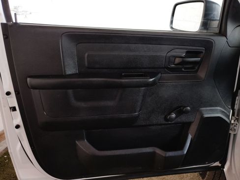 Used 2016 RAM 2500 Tradesman w/ Popular Equipment Group RWD image 18