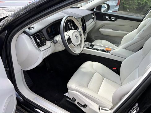 Used 2023 Volvo XC60 B5 Plus w/ Protection Package AWD/4WD image 23