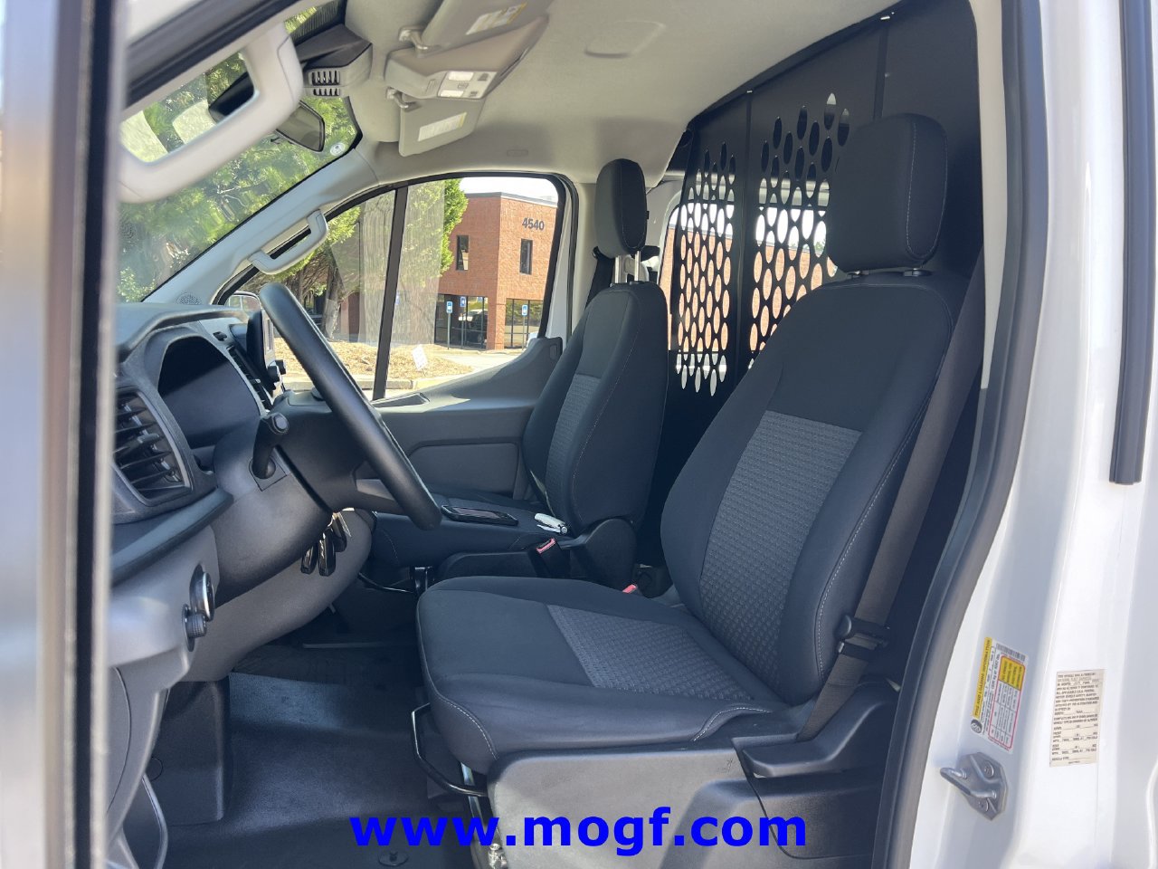 Used 2025 Ford Transit 250 Low Roof w/ Exterior Upgrade Package RWD image 17