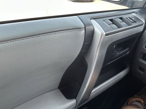 Used 2011 Toyota 4Runner Limited AWD/4WD image 23
