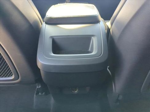 Used 2018 Volvo XC90 T5 R-Design w/ Convenience Package image 18