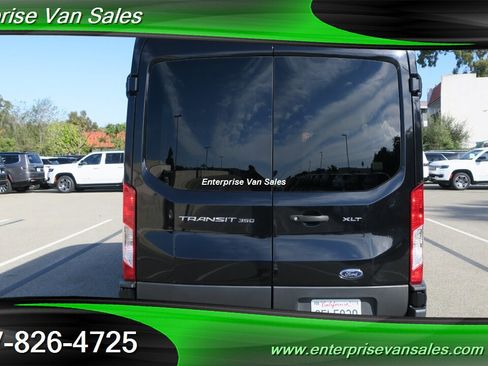 Used 2023 Ford Transit 350 XLT image 7