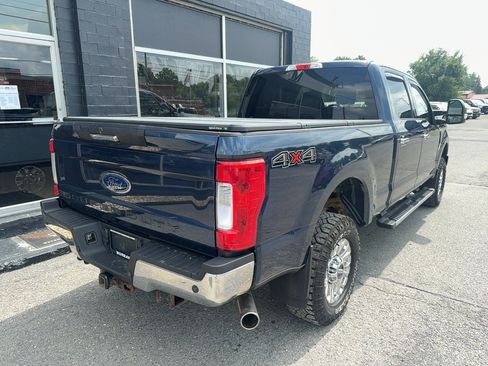 Used 2018 Ford F250 XLT w/ XLT Premium Package AWD/4WD image 10