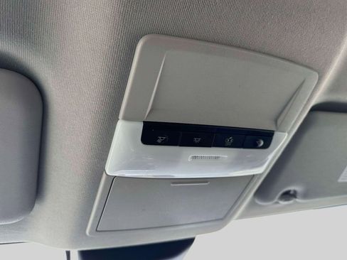 Certified 2025 Nissan Sentra SR image 30