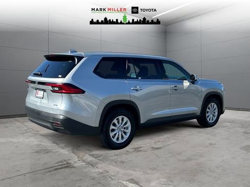 Certified 2024 Toyota Grand Highlander AWD image 5