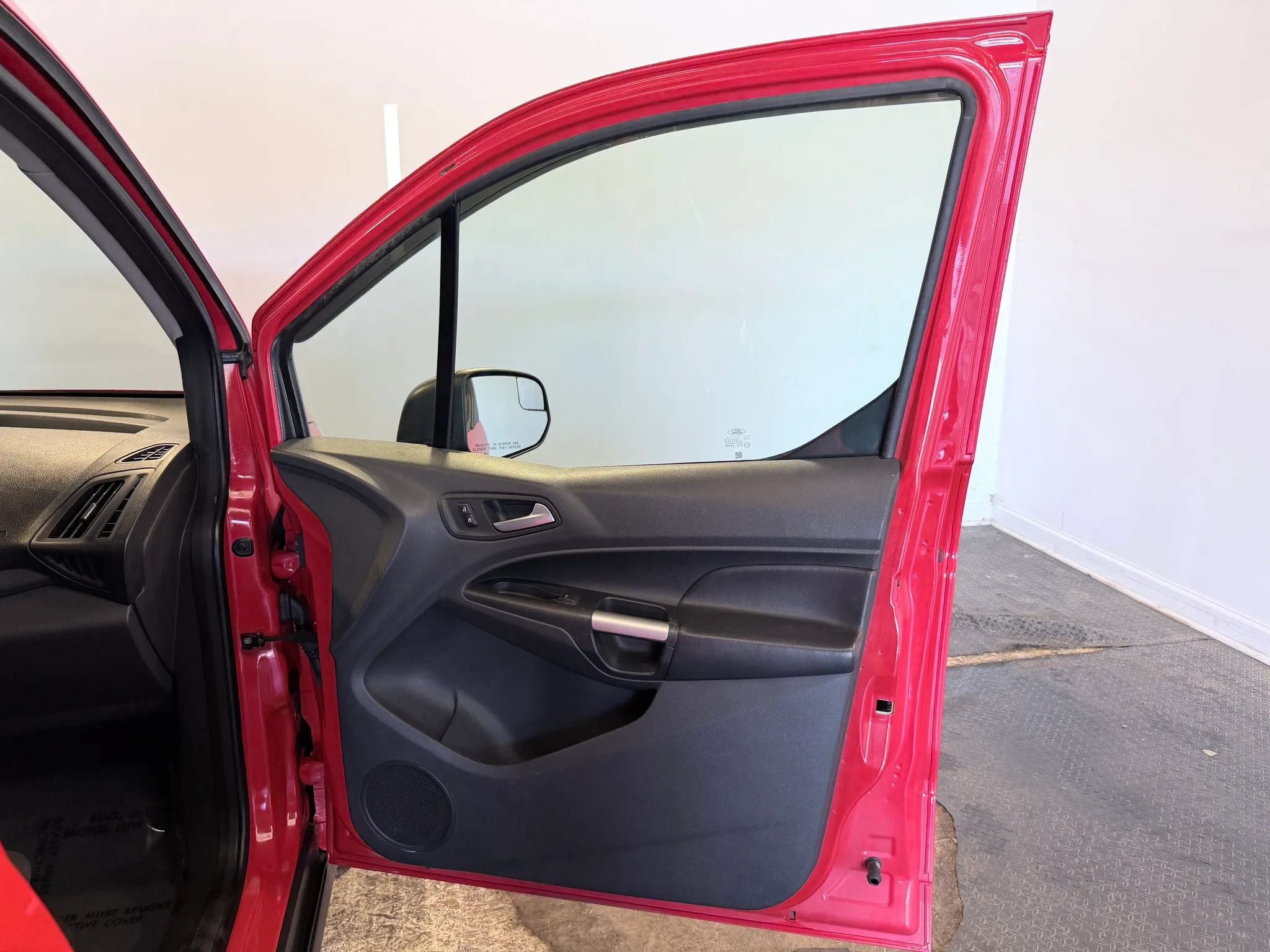 Used 2014 Ford Transit Connect XLT FWD image 27