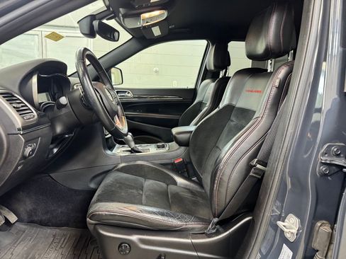 Used 2017 Jeep Grand Cherokee Trailhawk image 12