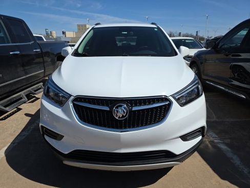 Used 2021 Buick Encore Preferred image 8