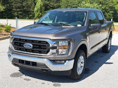 Used 2023 Ford F150 XLT AWD/4WD image 3