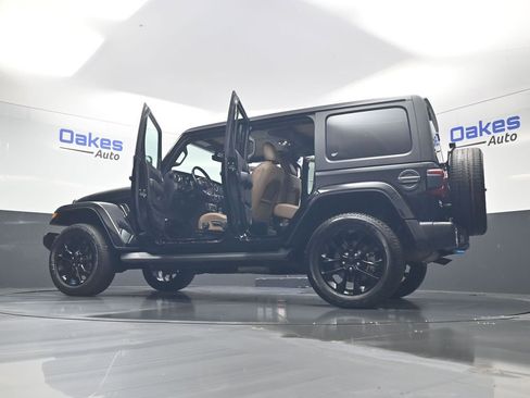 Used 2023 Jeep Wrangler Unlimited Sahara w/ Cold Weather Group AWD/4WD image 62
