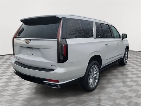 Certified 2023 Cadillac Escalade ESV Premium Luxury w/ Performance Package image 6