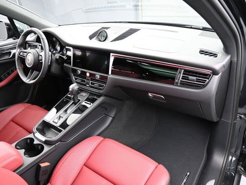 New 2026 Porsche Macan S AWD/4WD image 32