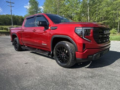 Used 2023 GMC Sierra 1500 Elevation w/ LPO, Elevation Black Package AWD/4WD image 12