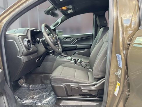 Used 2023 Chevrolet Colorado W/T RWD image 22
