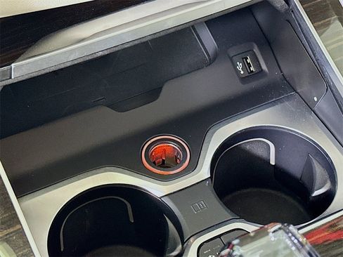 Used 2019 BMW X7 xDrive50i w/ Executive Package image 33